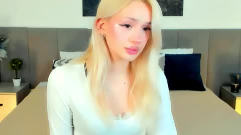 sugarwhisper online show from March 18, 2026, 3:59 pm