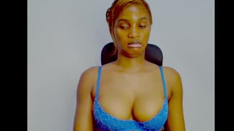 Ivy online show from September 18, 2025, 9:28 pm