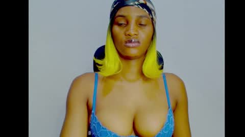 Ivy online show from September 22, 2025, 11:18 pm