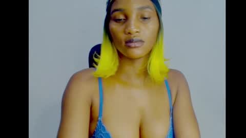 Ivy online show from October 5, 2025, 9:02 pm