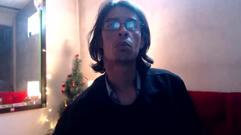 suggabrown_ online show from December 24, 2024, 9:33 pm