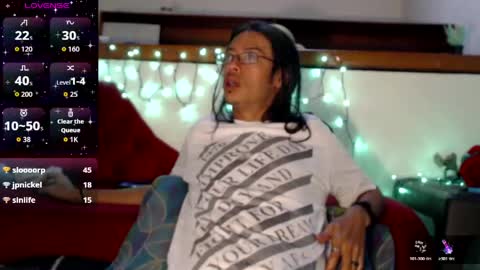 suggabrown_ online show from May 2, 2026, 5:18 pm