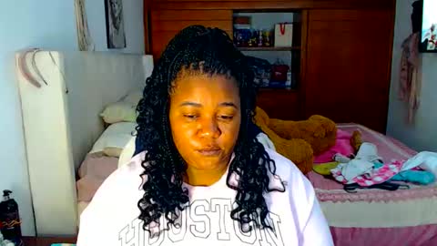 Cami   Back in 2 hours online show from April 21, 2026, 5:25 am