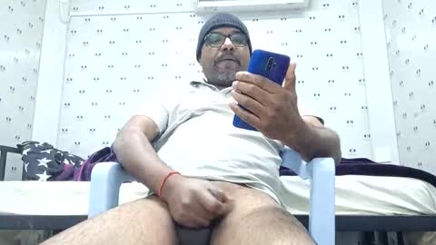 Snapshot of suitfetish72 chatting on March 15, 2026, 7:53 pm suitfetish72 online show from March 15, 2026, 7:53 pm