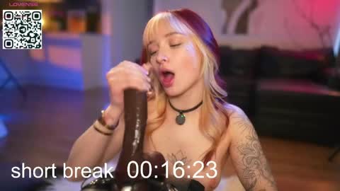 Lika ginger  Jessy blond   online show from May 4, 2026, 3:57 am