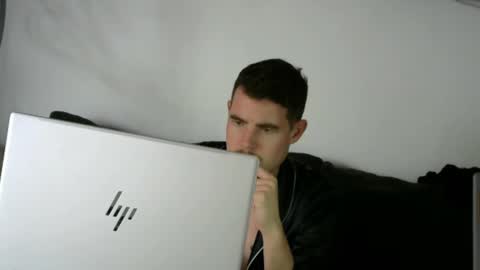 Snapshot of sultansgirls chatting on September 19, 2025, 6:08 pm The Sultan online show from September 19, 2025, 6:08 pm