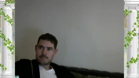 Snapshot of sultansgirls chatting on October 27, 2025, 6:12 pm The Sultan online show from October 27, 2025, 6:12 pm