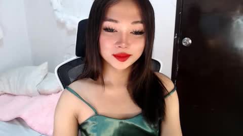 Snapshot of sultry_cyramore chatting on October 18, 2025, 4:59 am sultry cyramore online show from October 18, 2025, 4:59 am