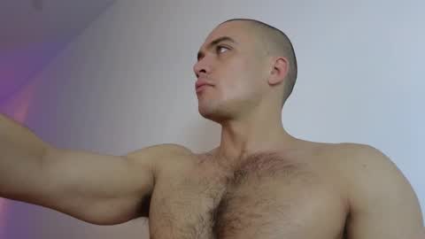 Snapshot of sultryandrewww chatting on November 9, 2025, 9:51 am sultryandrewww online show from November 9, 2025, 9:51 am