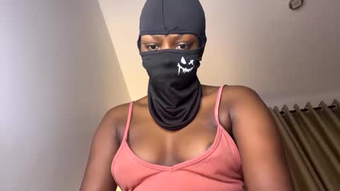 maskedtemptress online show from March 30, 2026, 8:26 am