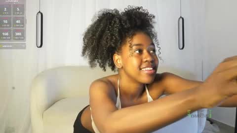 Snapshot of sum___ chatting on May 9, 2026, 7:19 pm SUM online show from May 9, 2026, 7:19 pm