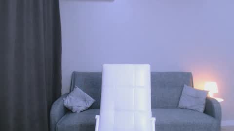 Christina online show from September 20, 2025, 2:07 pm