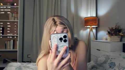 Snapshot of summer_lilac chatting on October 26, 2025, 7:20 pm Nelly online show from October 26, 2025, 7:20 pm