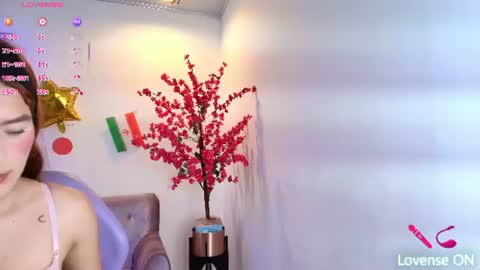 summer_miller online show from June 18, 2026, 11:36 am