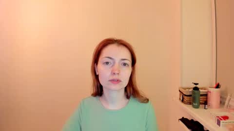 Summer Preston online show from December 4, 2025, 3:21 pm