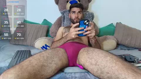 Snapshot of summer_romance chatting on September 12, 2025, 4:07 pm Andres-tattoos  Derek Hairy online show from September 12, 2025, 4:07 pm