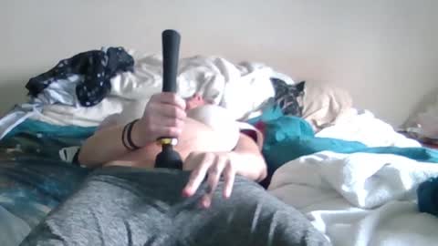 Snapshot of summerainzpuddles chatting on December 9, 2024, 8:54 pm Summer Rainz online show from December 9, 2024, 8:54 pm