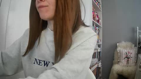 summerbluesky online show from April 1, 2026, 7:53 am