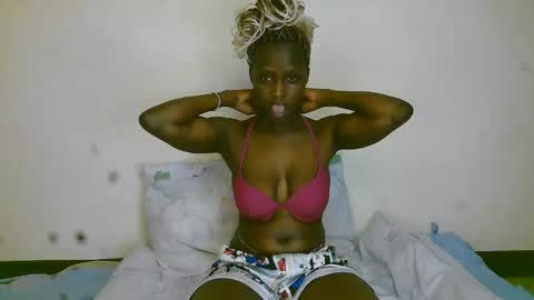 summerdew online show from April 15, 2026, 5:20 pm