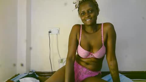 summerdew online show from April 18, 2026, 9:37 pm