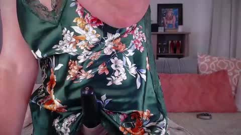 SummerKnightzzz online show from April 24, 2026, 3:58 pm