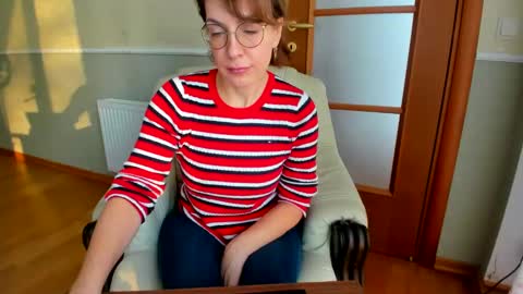 summerliza online show from December 18, 2024, 11:24 am