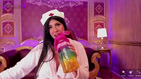 Snapshot of summerssangel chatting on January 29, 2025, 9:23 am       -  - online show from January 29, 2025, 9:23 am