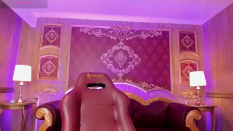 Snapshot of summerssangel chatting on February 11, 2025, 9:42 am       -  - online show from February 11, 2025, 9:42 am