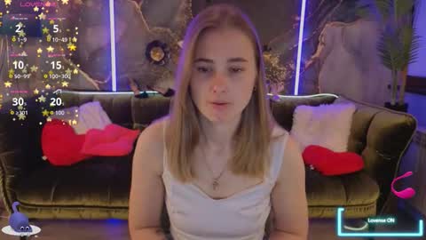 Alisa online show from September 15, 2025, 6:35 am