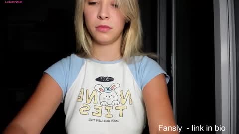 Hannah online show from February 22, 2025, 5:57 pm
