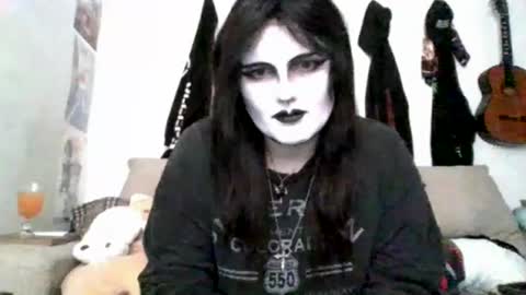 sundaygoth online show from June 16, 2026, 6:43 pm