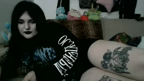 sundaygoth online show from July 4, 2026, 3:29 pm