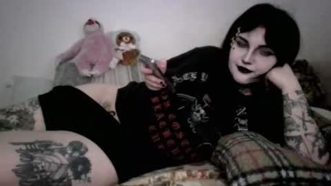 sundaygoth online show from July 28, 2026, 6:07 pm