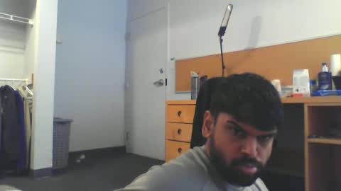 Sundoog online show from March 4, 2025, 2:32 pm