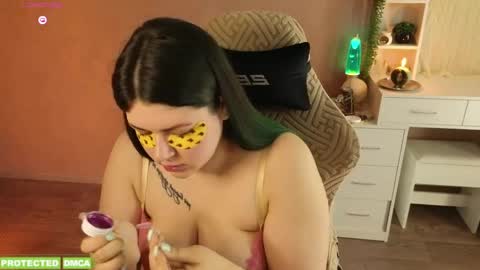 Tina. Im topless model  online show from May 12, 2026, 7:05 am