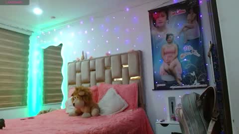 Snapshot of sunflower_dance chatting on September 8, 2025, 10:09 pm Jeraldine online show from September 8, 2025, 10:09 pm