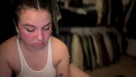 Sofie online show from March 16, 2026, 5:24 am