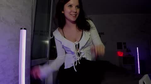 Amy online show from December 4, 2024, 8:40 pm