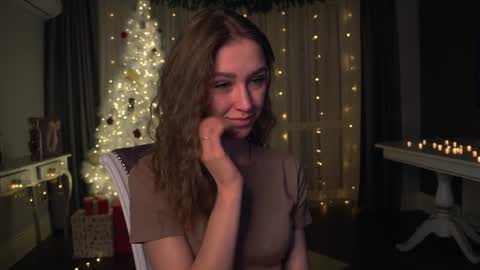 Snapshot of sunnblissett chatting on December 19, 2024, 9:06 pm Kate online show from December 19, 2024, 9:06 pm