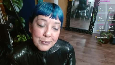 Sunni Knight online show from May 7, 2026, 12:16 am
