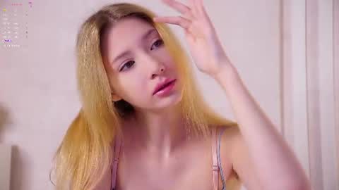 Lily online show from June 11, 2026, 2:48 pm