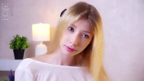 Lily online show from June 13, 2026, 2:37 pm