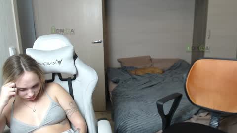 Alice and Sergey online show from January 29, 2025, 6:39 pm