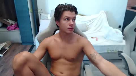 Snapshot of sunny1girl chatting on October 12, 2025, 7:18 am Alice and Sergey online show from October 12, 2025, 7:18 am