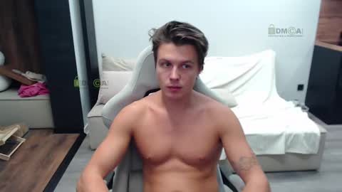 Snapshot of sunny1girl chatting on October 14, 2025, 5:58 pm Alice and Sergey online show from October 14, 2025, 5:58 pm