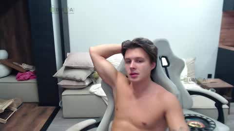 Snapshot of sunny1girl chatting on October 18, 2025, 10:21 pm Alice and Sergey online show from October 18, 2025, 10:21 pm