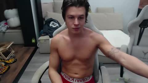 Alice and Sergey online show from December 15, 2025, 2:32 pm