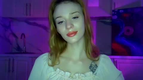 sunny__fox online show from February 21, 2025, 6:26 pm