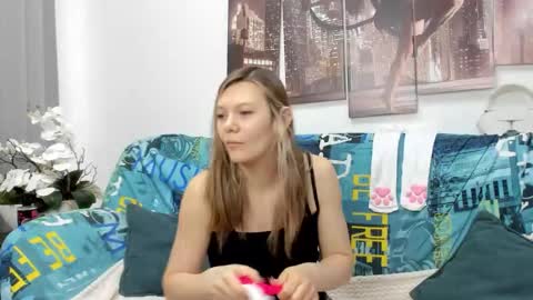 Snapshot of sunny__sammy chatting on October 12, 2025, 1:04 am Sammy online show from October 12, 2025, 1:04 am