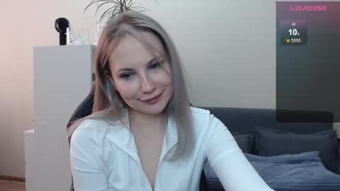 Naomi online show from February 5, 2025, 10:19 am